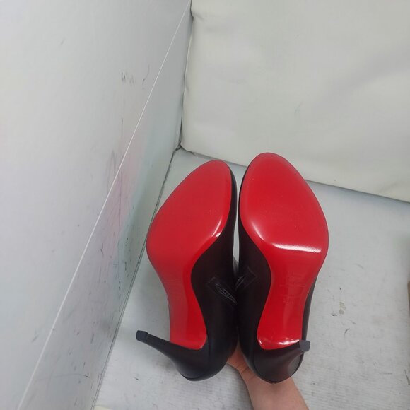 Christian Louboutin Belle Black Calf Leather Ankle Zipper Heel Boot - Picture 2 of 14